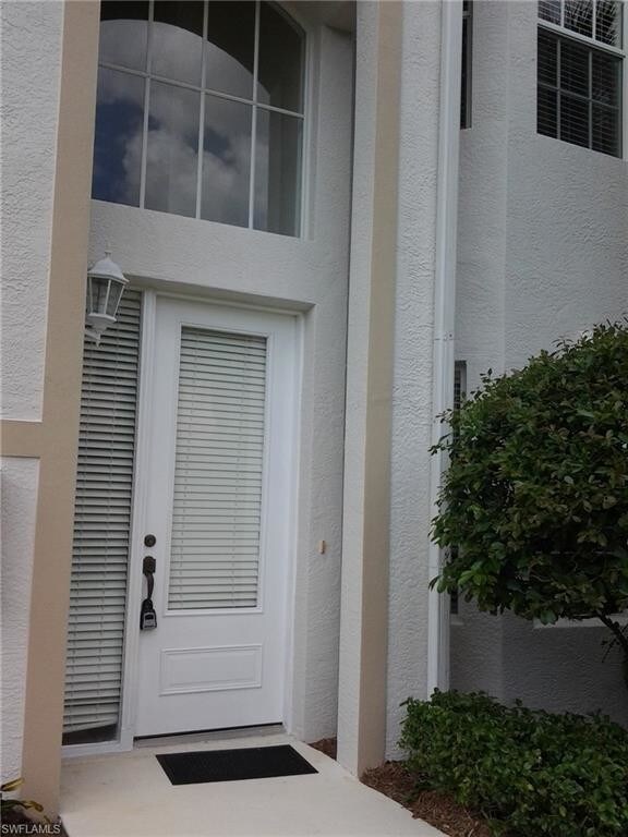 Foto del edificio - 9051 Las Maderas Dr