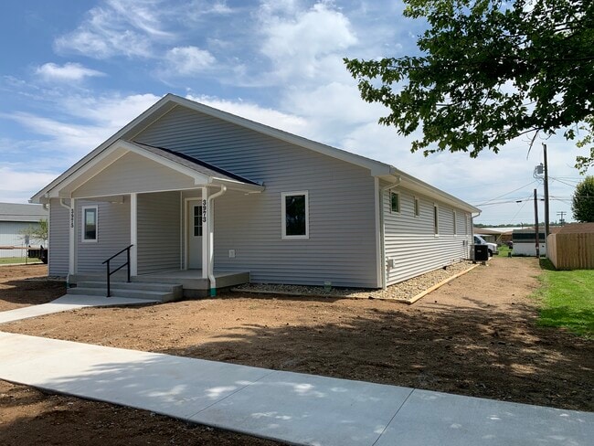 Building Photo - 3973 N 150 W