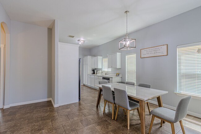Building Photo - 3646 Grand Bahamas Dr