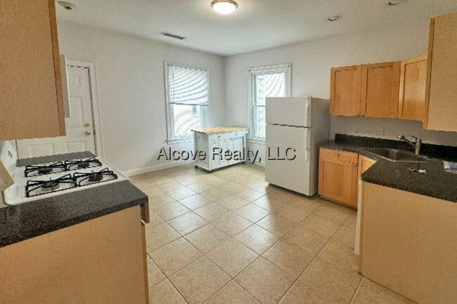 Photo - 357 Prospect St Apartment