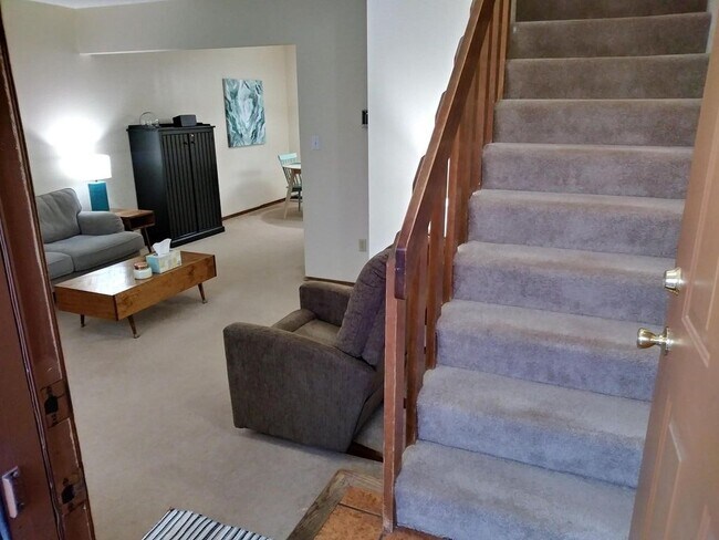 Foto del edificio - 2338 Stepping Stones Way