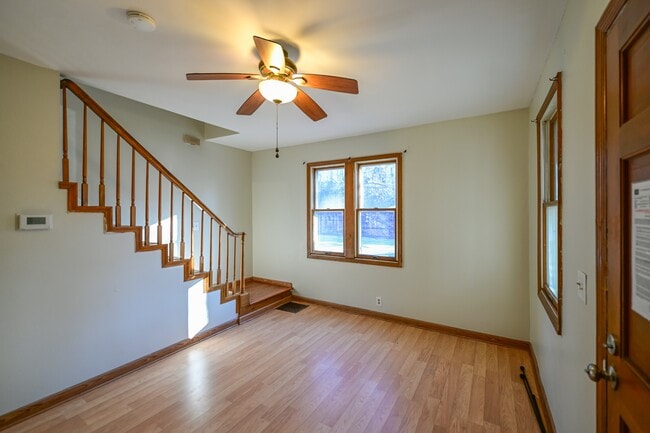 Building Photo - 29 N Shafer St