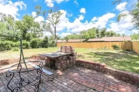 Building Photo - 921 Cherryhill St