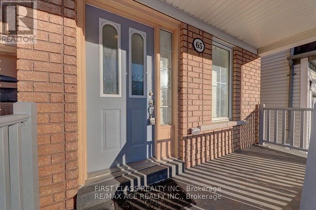 Building Photo - 65 Ryder Crescent