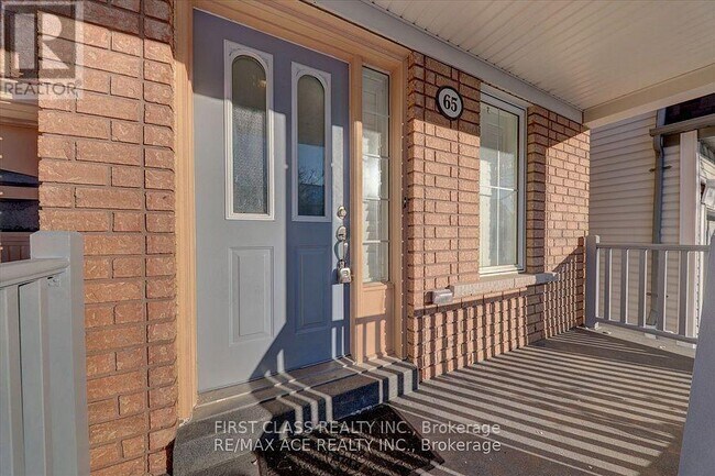 Photo du bâtiment - 65 Ryder Crescent