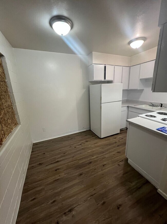 Foto del edificio - 150 Mt Rose St