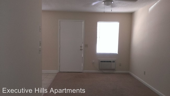 Building Photo - 4421 Bonnell Dr