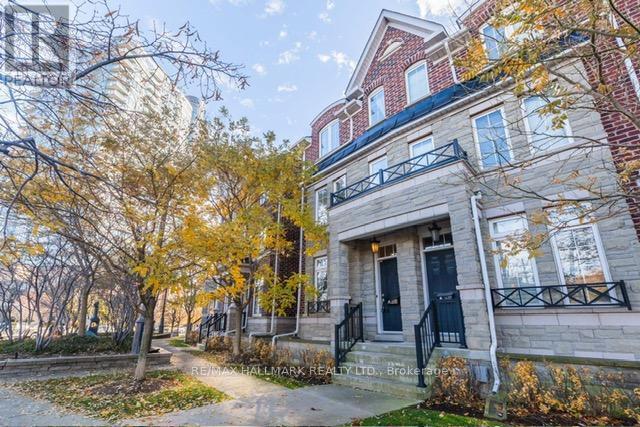 Photo du bâtiment - 99 The Queensway