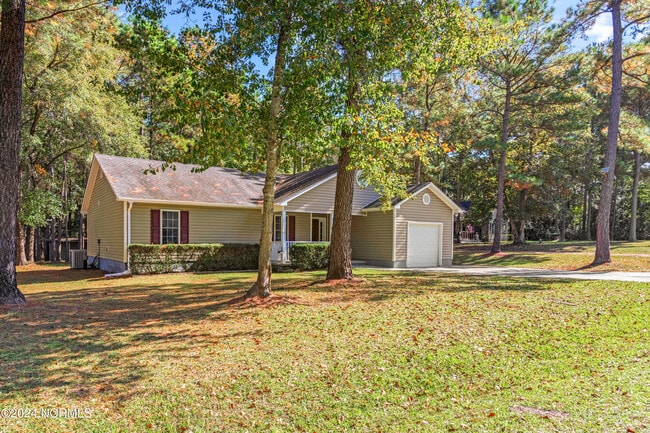 Building Photo - 149 Live Oak Dr