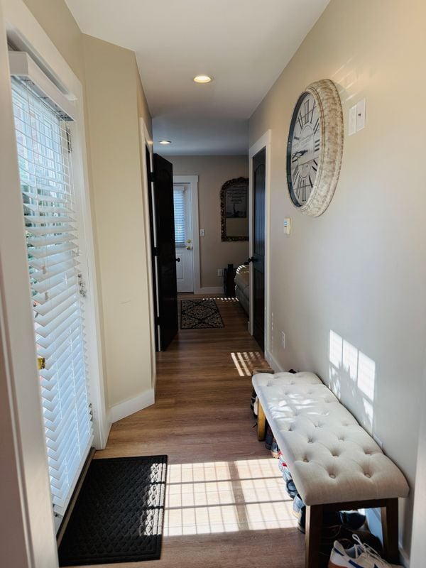 Building Photo - 69 Washington St