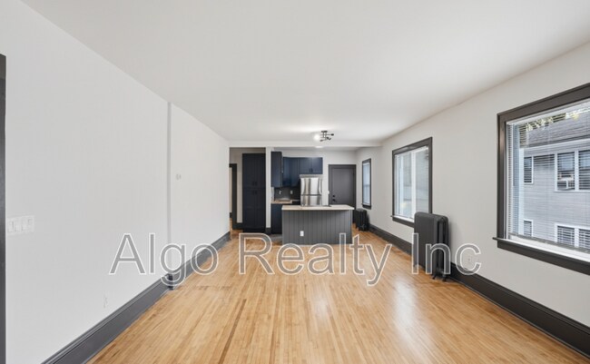 Foto del edificio - 3433 Portland Ave