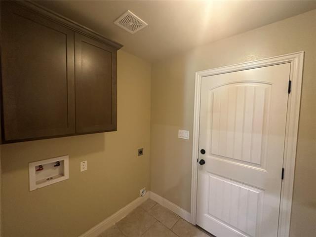 Building Photo - 713 Blanton Dr