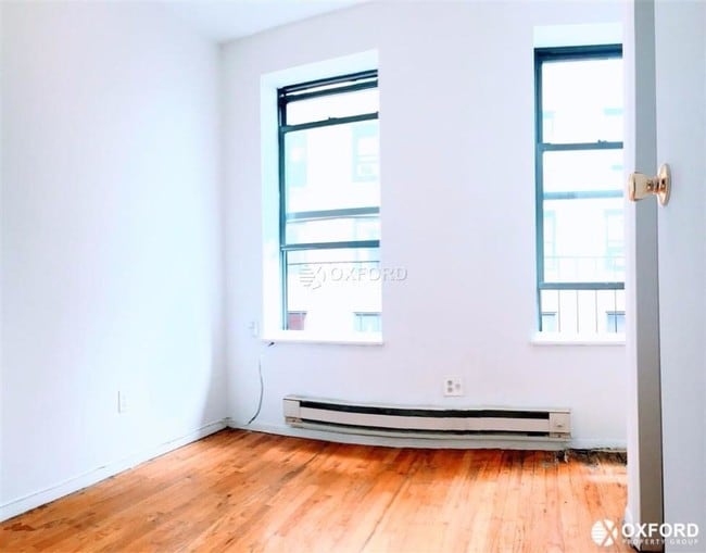 Building Photo - 322 W 49th St