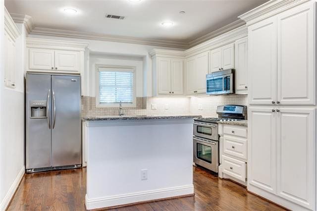 Building Photo - 4153 Hyer St