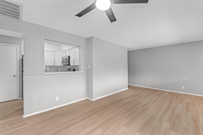 Building Photo - 8903 Parkfield Dr