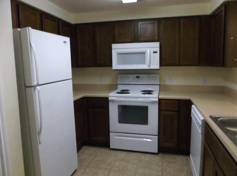 Cocina - Heights at Corral Apartments