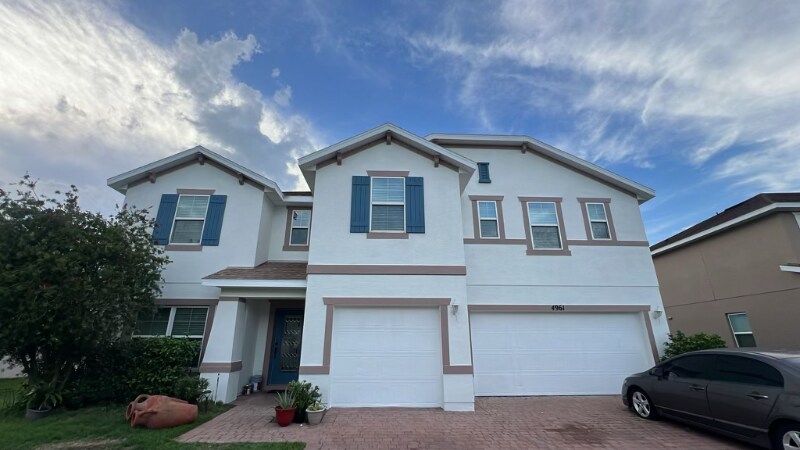 Foto principal - 4961 Whistling Wind Ave