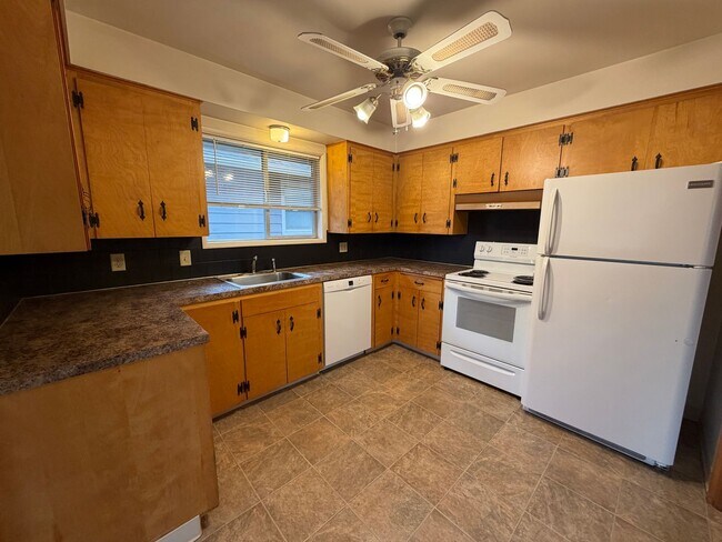 Foto del edificio - 3 Bedroom 2 bath single family house