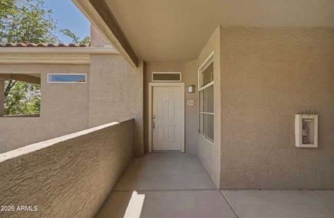 Building Photo - 3830 E Lakewood Pky E
