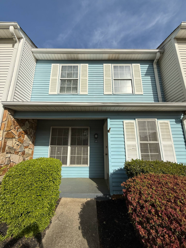 Building Photo - 131 Shady Tree Dr