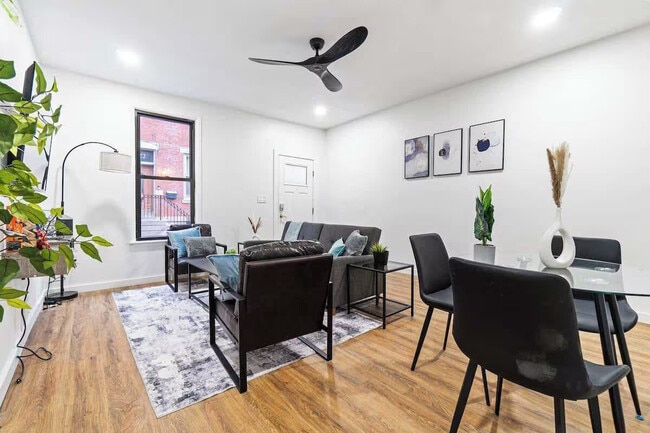 Living Room - 523 Alpine Ave