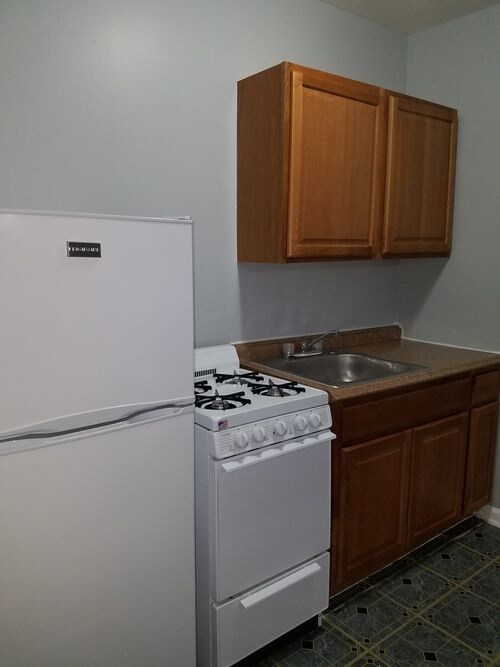 Foto del edificio - 5710 N Winthrop Ave