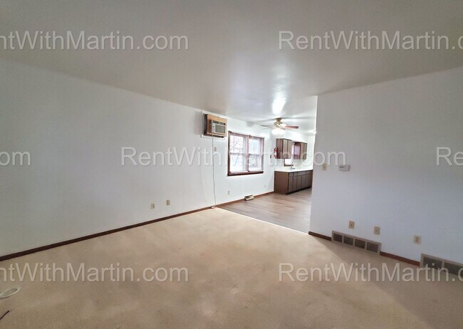 Foto del edificio - 1644-1646 E Mitchell Ave