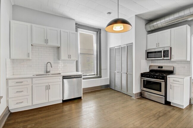 Foto del edificio - 1659 W 21st St