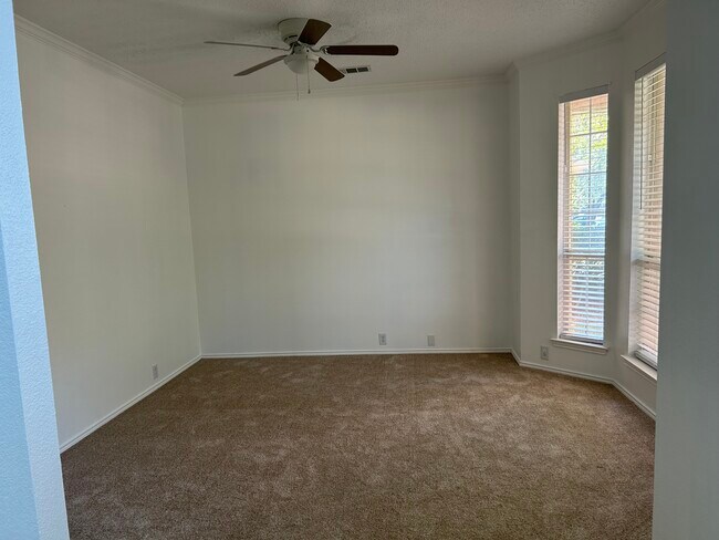 Foto del edificio - 11377 Clover Knoll Dr