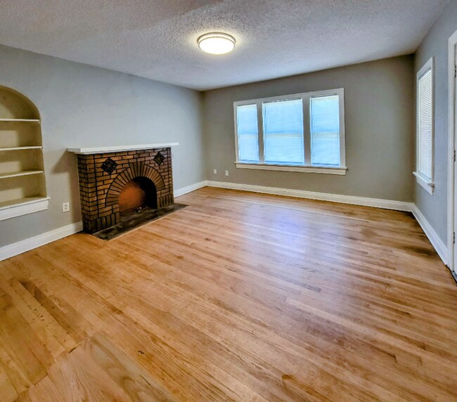 Foto del edificio - 2528 NW 11th St