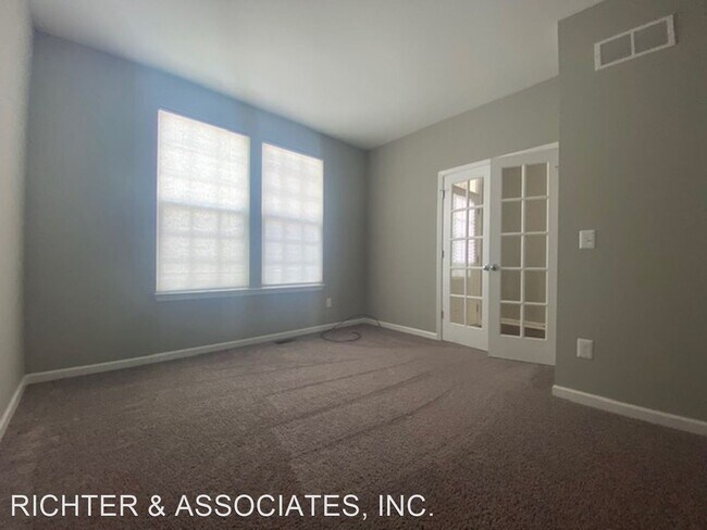 Building Photo - 4 br, 2.5 bath House - 36985 EVERETT DR