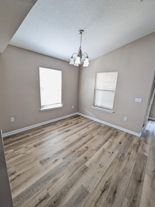 Foto del edificio - 1950 Catline Cir