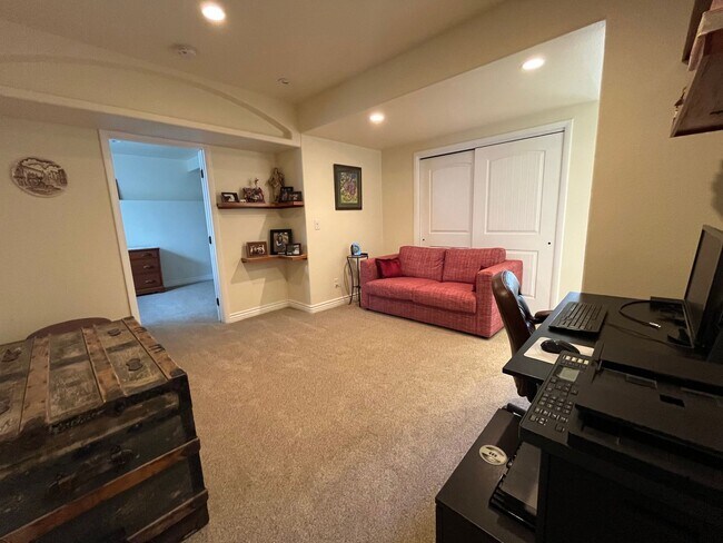 Building Photo - Stunningly Upgraded Home in Prime Arvada L...