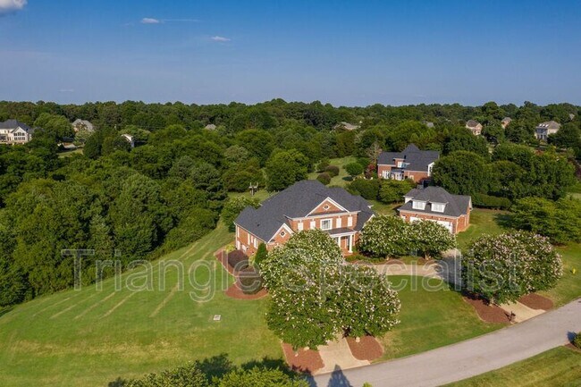 Building Photo - 6028 Crescent Knoll Dr