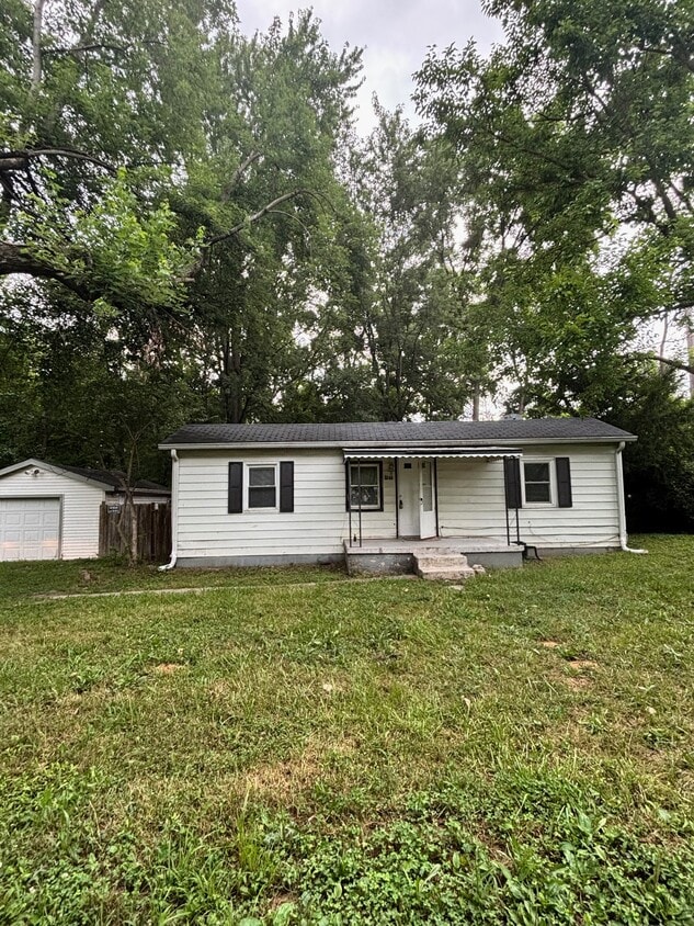 Primary Photo - 5244 E 27th St