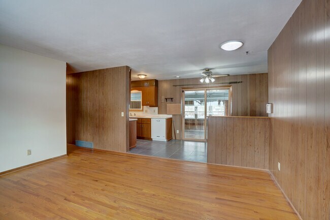 Building Photo - 6018 Malabar Ln