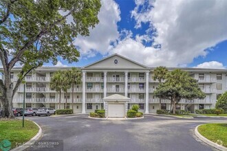 Building Photo - 1713 Whitehall Dr