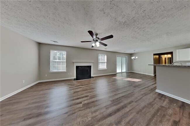 Foto del edificio - 603 Stonecrest Dr
