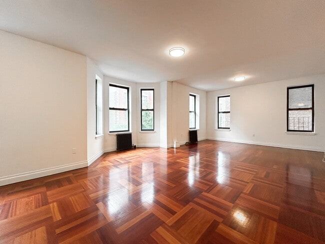 Building Photo - 601 W 137th St