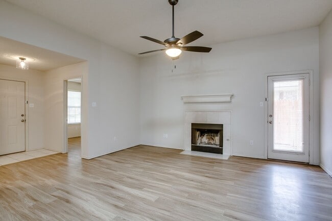 Building Photo - BG 3113 99th Street