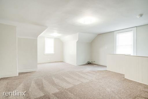Building Photo - 120 N Mathilda St