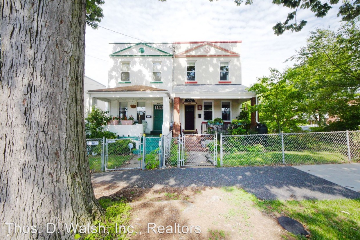 Foto principal - 6222 5th St NW