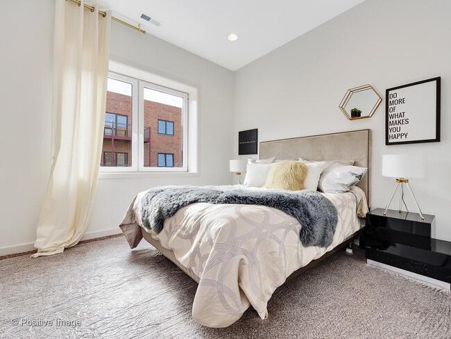 Foto del edificio - North Oak Lofts