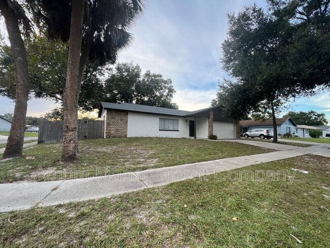 Foto del edificio - 422 Springview Dr