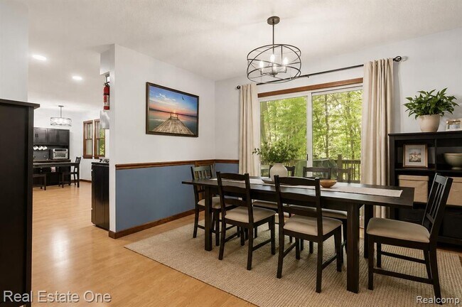 Foto del edificio - 6218 Sturgeon Creek Pkwy