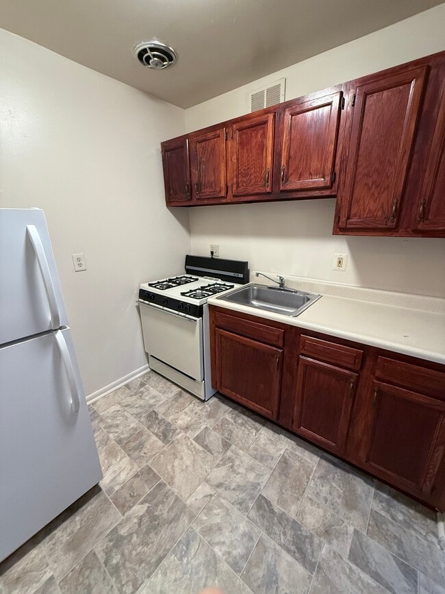 Kitchen - Kennedy Crossing