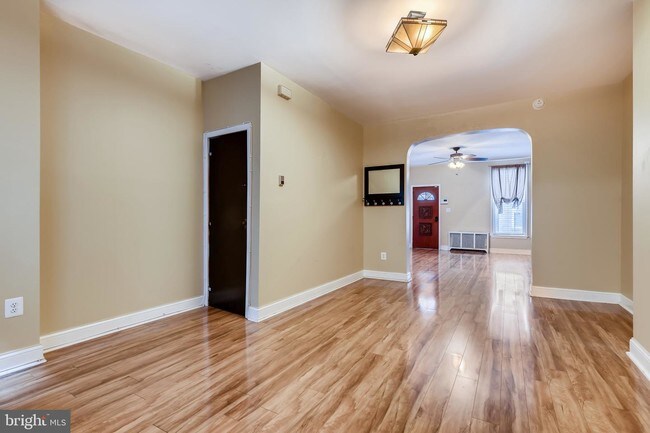 Building Photo - 203 S Exeter St