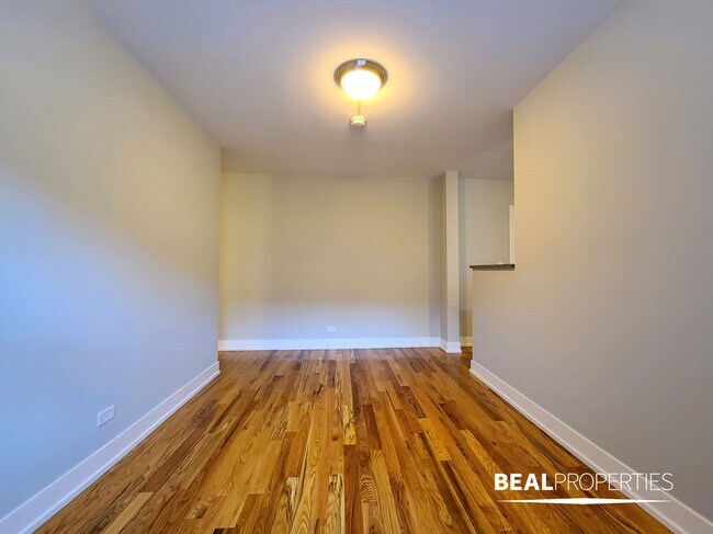 Foto del edificio - 2908 N Mildred Ave