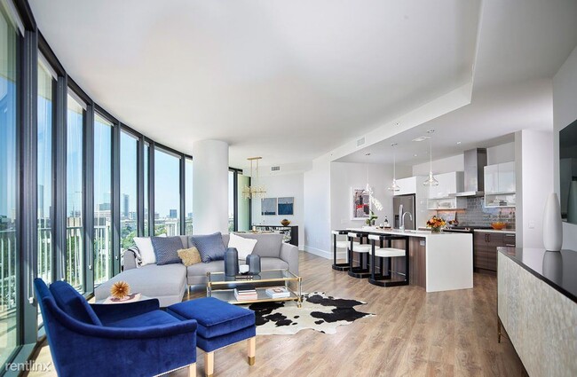 Building Photo - 2 br, 2 bath Condo - 1918 Olive St