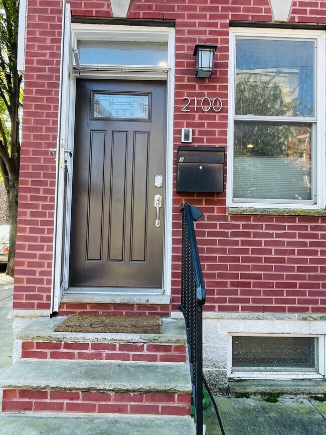 Building Photo - 2100 Christian St